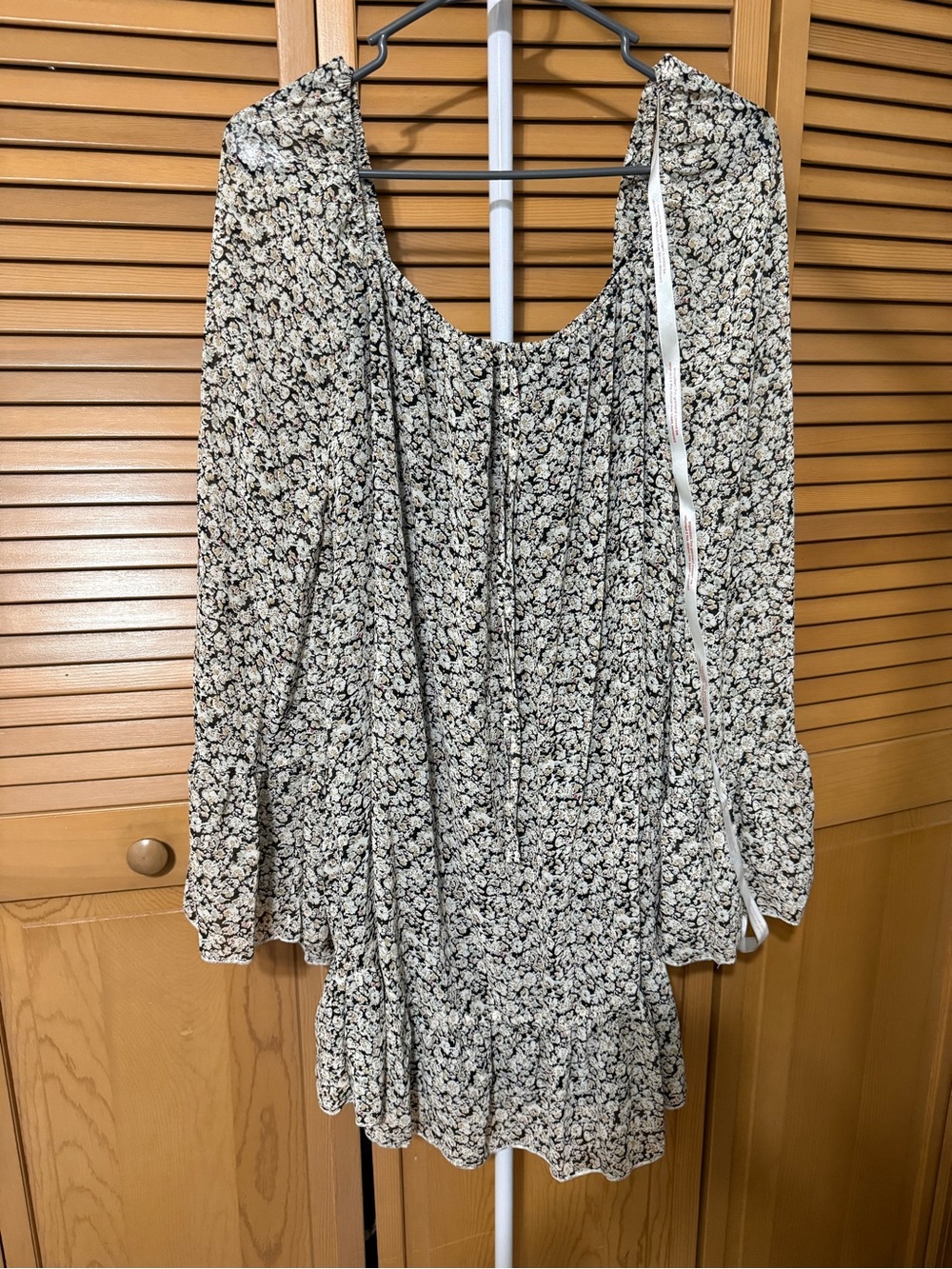 Missguided Black & Cream Long Sleeve Floral Peasant Dress